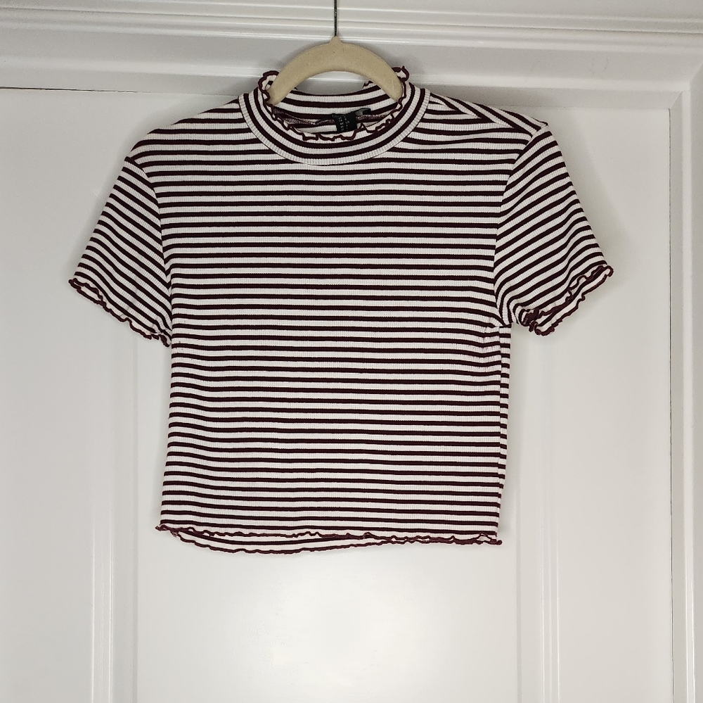 Forever 21 Mockneck Crop